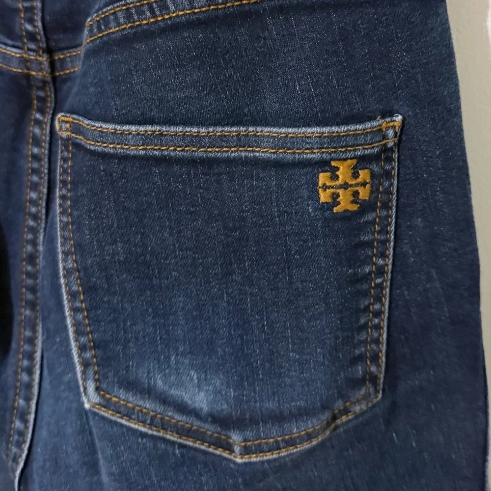 Tory Burch Dark Wash High Rise Skinny Jeans Indigo Gold Logo Button Size 28